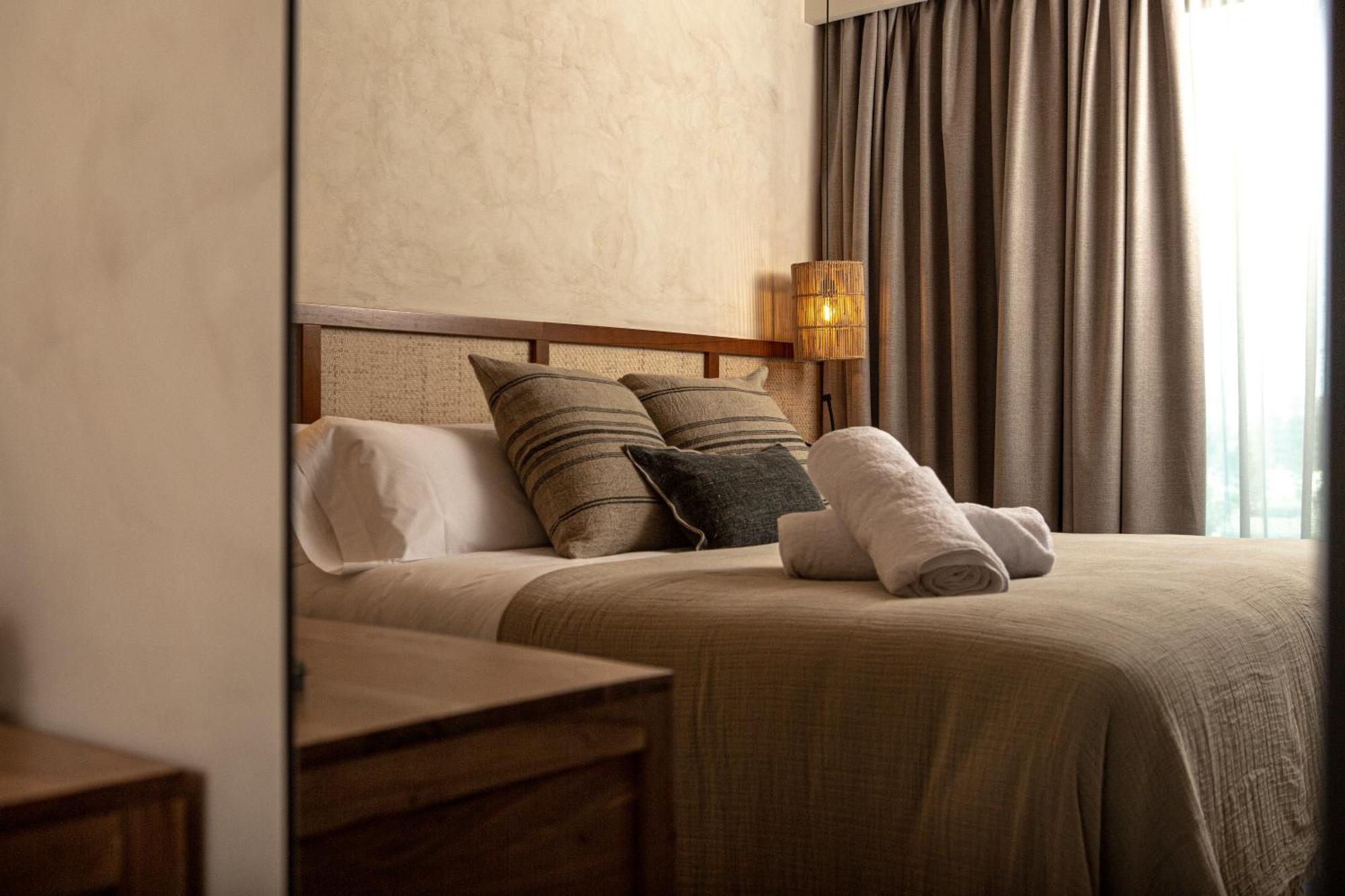 Albades & (adults Only) 4*